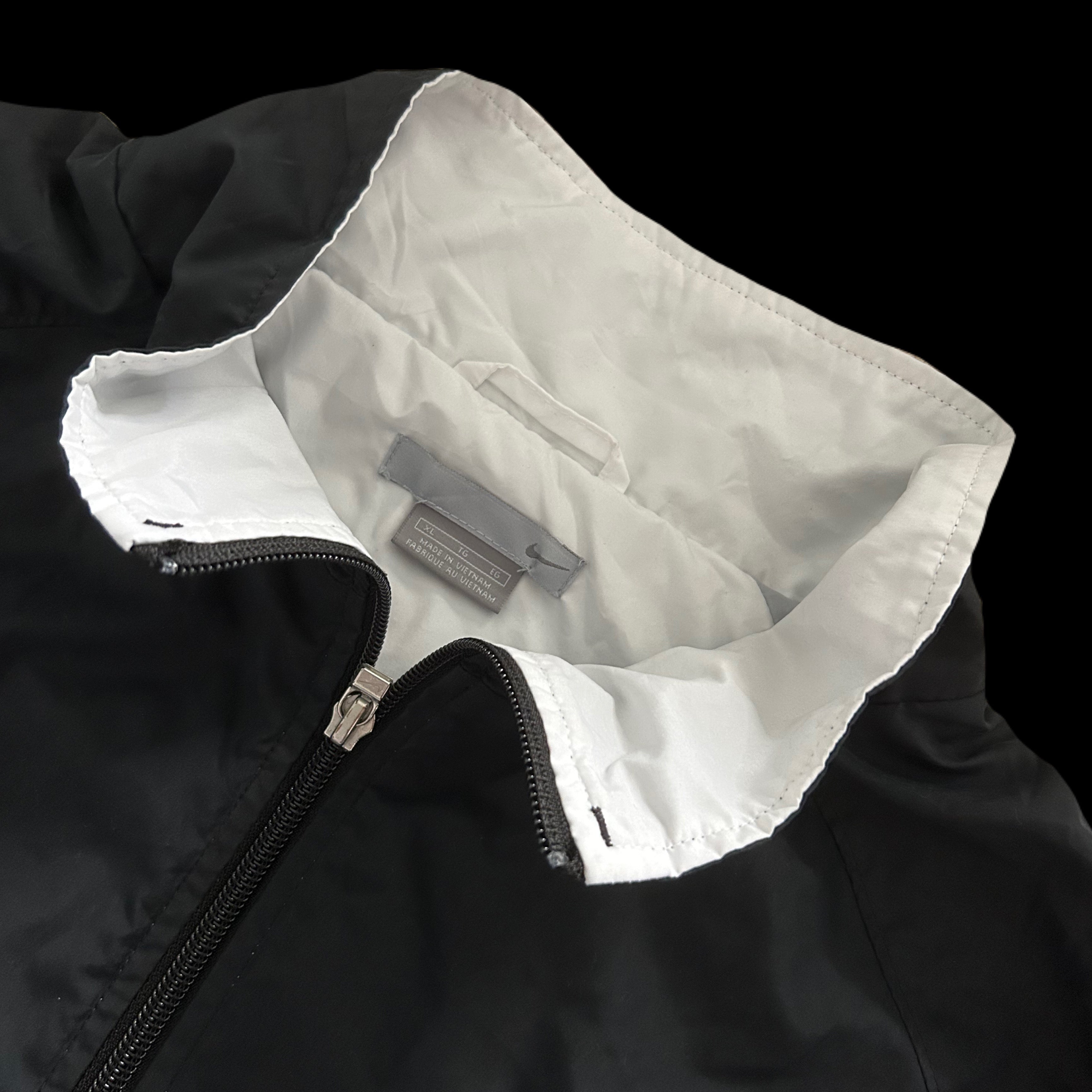 (RARE) Nike Vintage Windbreaker (XL) 657 Vintage