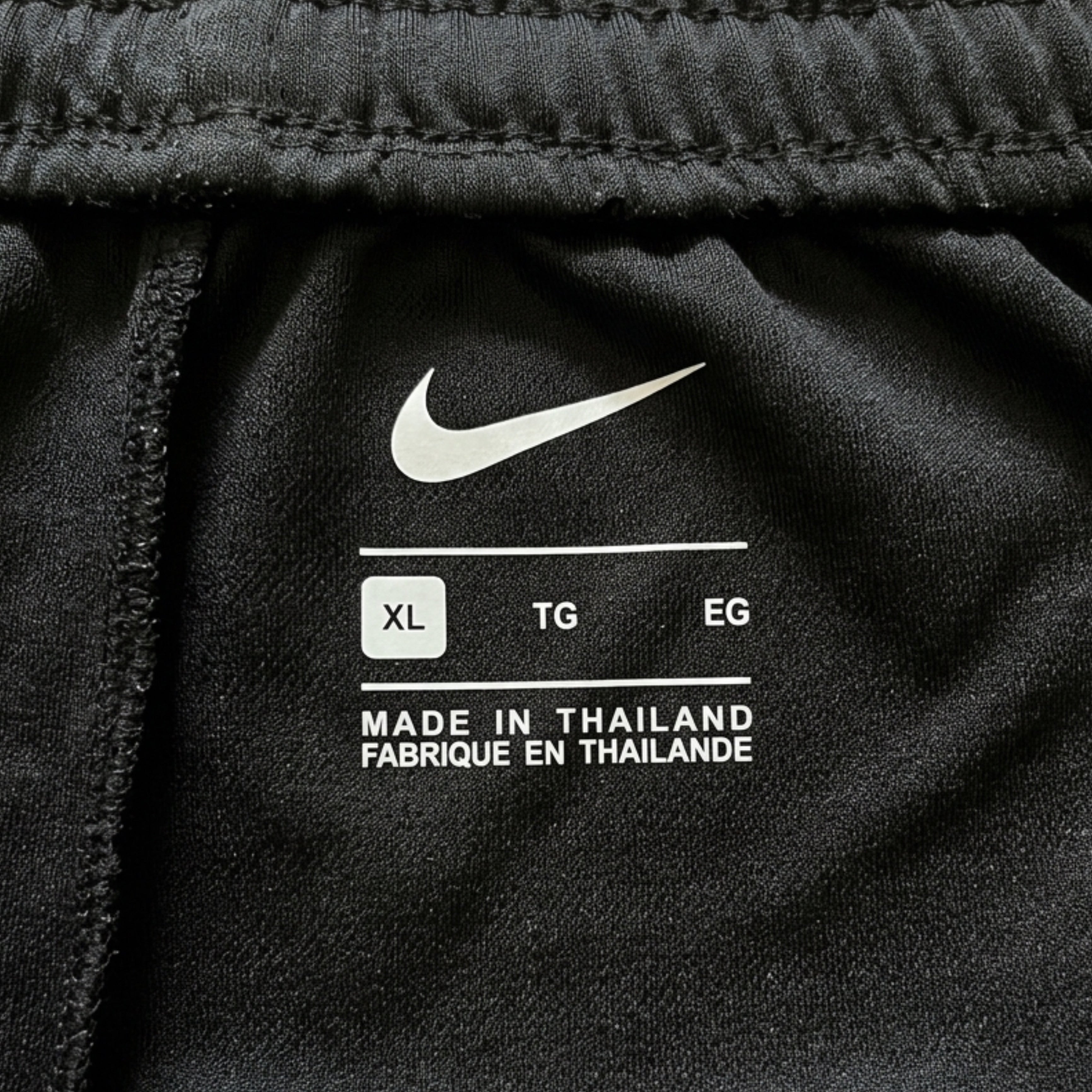 Y2K Black Nike Shorts (XL) 657 Vintage
