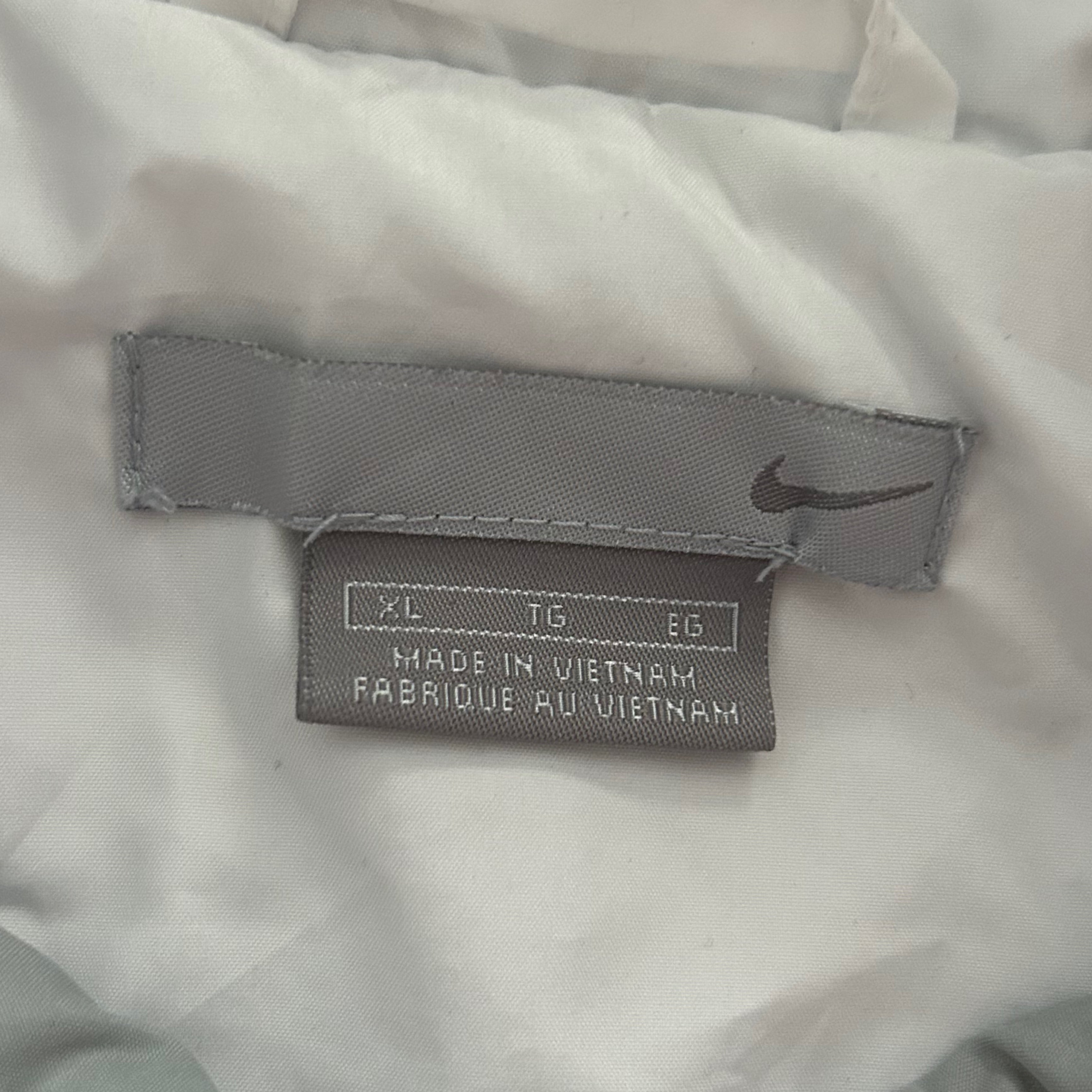 (RARE) Nike Vintage Windbreaker (XL) 657 Vintage